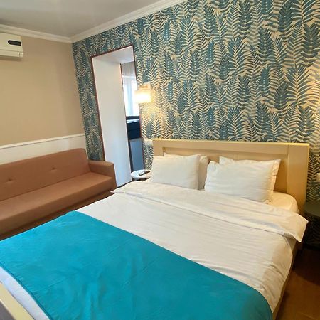 Hotel Orange クタイシ エクステリア 写真