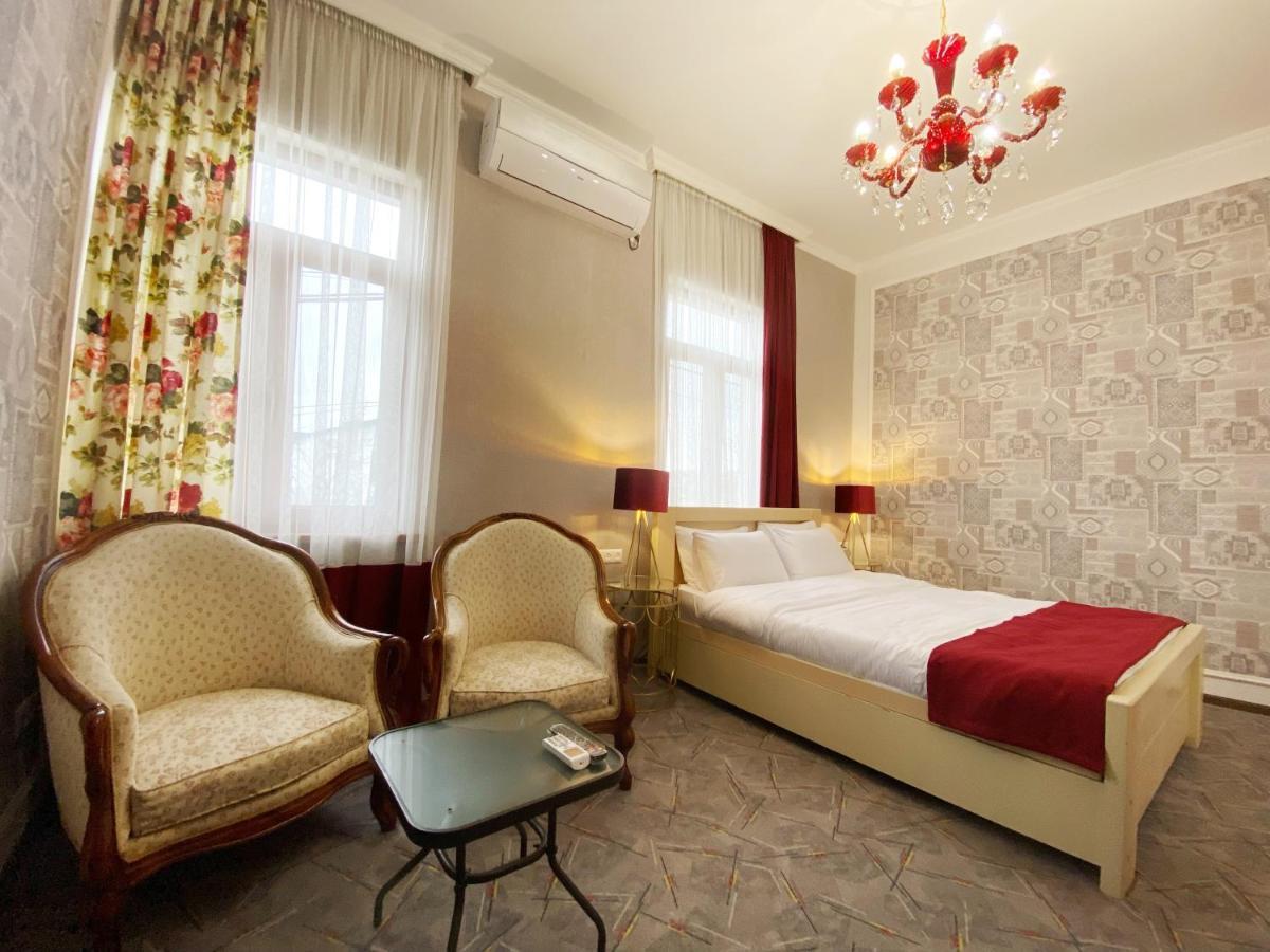 Hotel Orange クタイシ エクステリア 写真