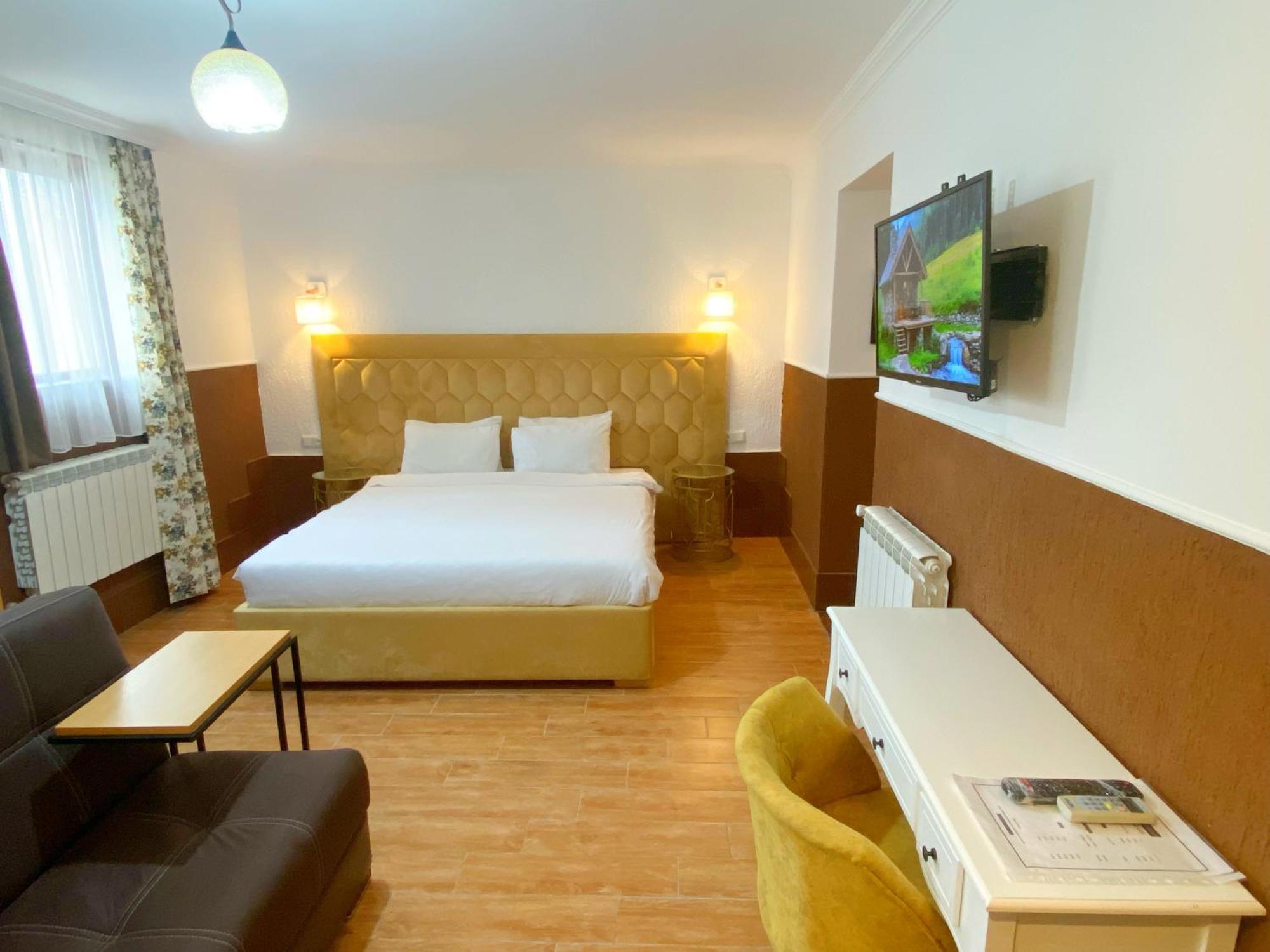 Hotel Orange クタイシ エクステリア 写真