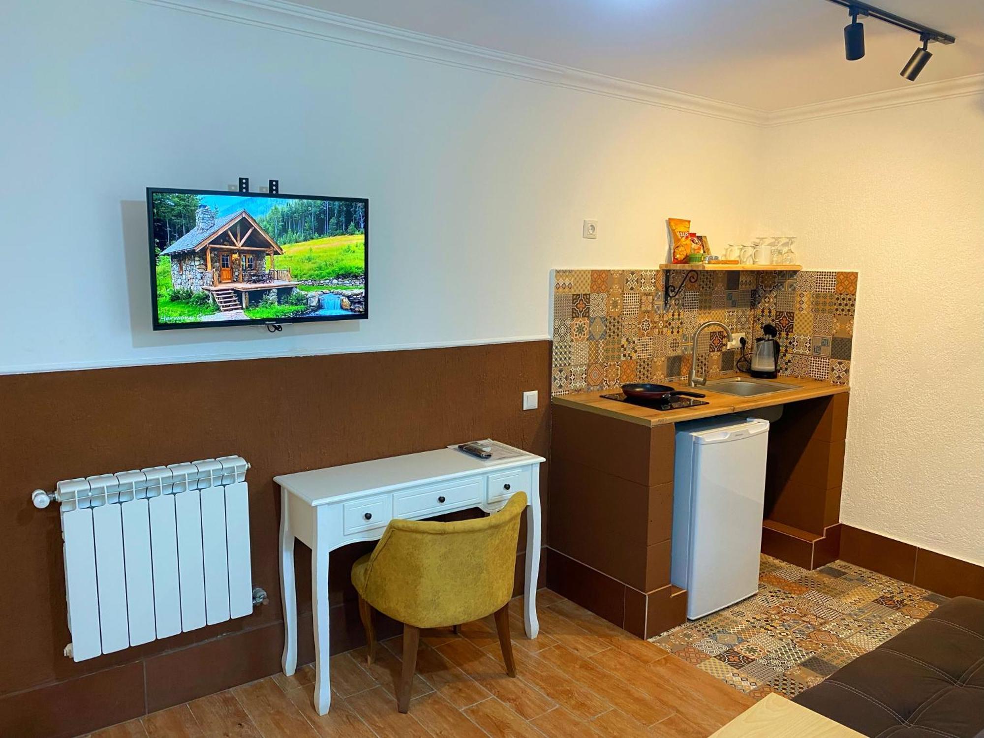 Hotel Orange クタイシ エクステリア 写真