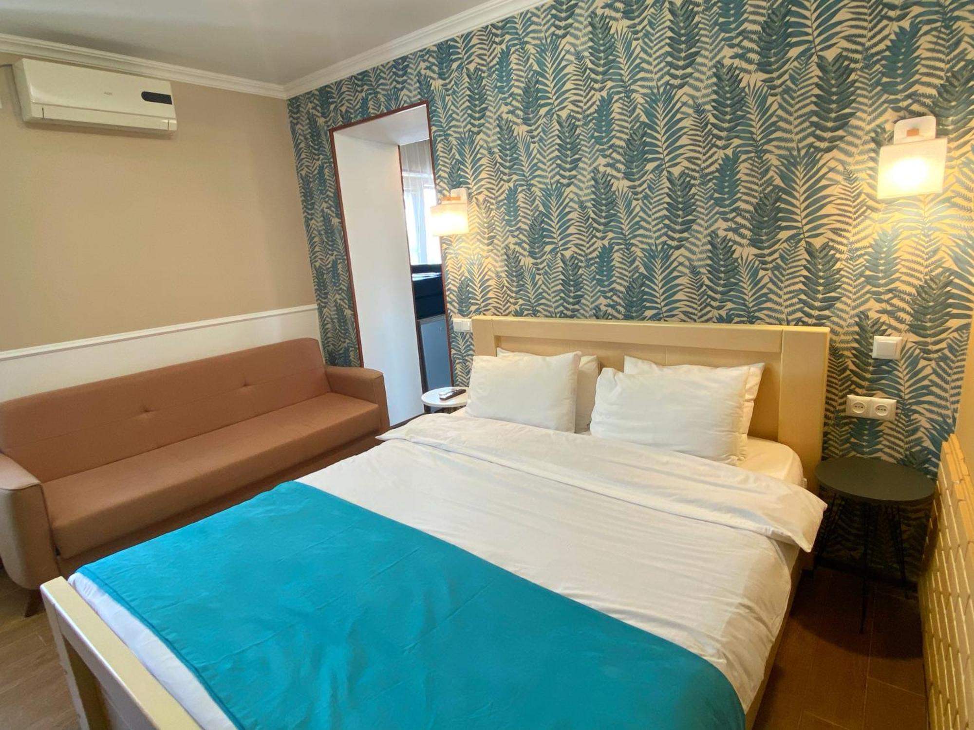 Hotel Orange クタイシ エクステリア 写真